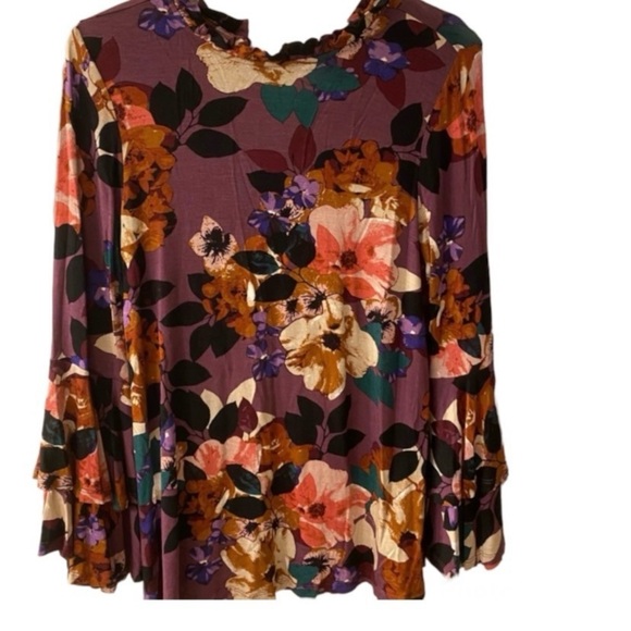 Cable & Gauge Tops - Cable & Gauge Floral Print Women's Top - Multicolor with Bell Sleeves si…